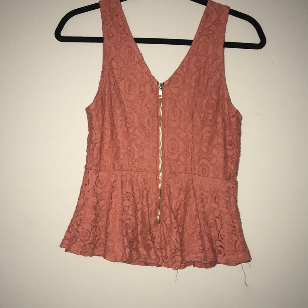 Pink Lace Tank Top - Picture 3 of 3